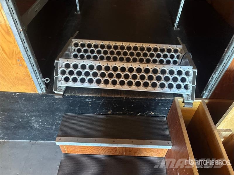 Mond S/A 30 ft Movie Set Trailer Altri rimorchi