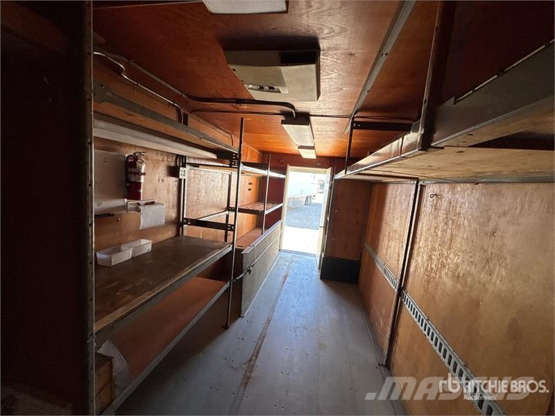 Mond S/A 30 ft Movie Set Trailer Altri rimorchi