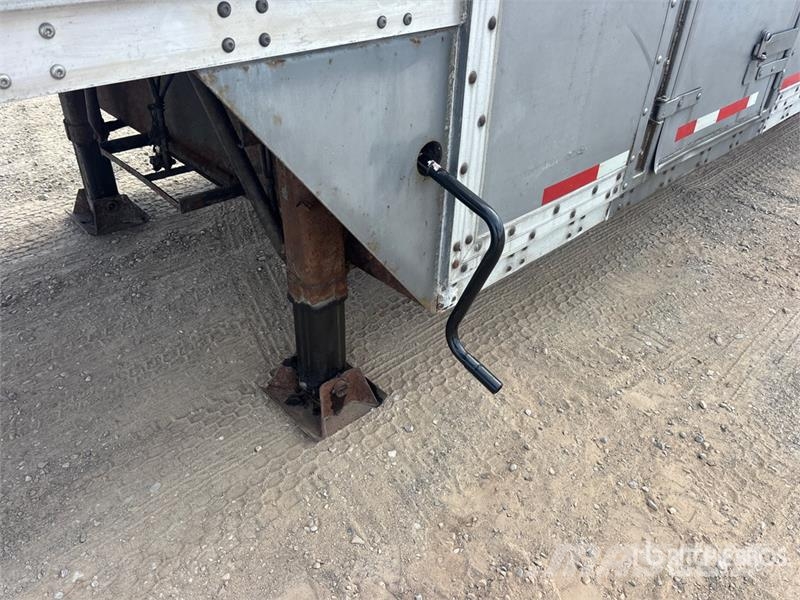 Mond S/A 30 ft Movie Set Trailer 其他拖车