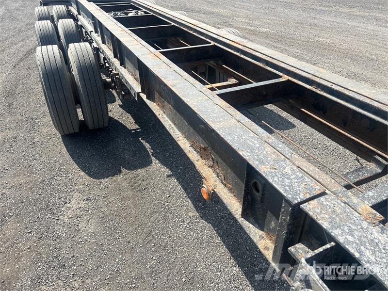 Mond Tri/A Extendable Container Trailer Konteineriekrāvēji