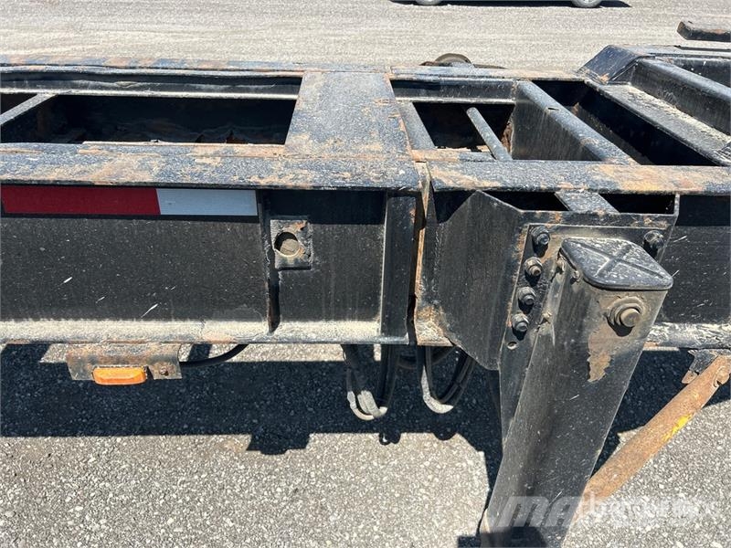  Mond Tri/A Extendable Container Trailer Konteineriekrāvēji