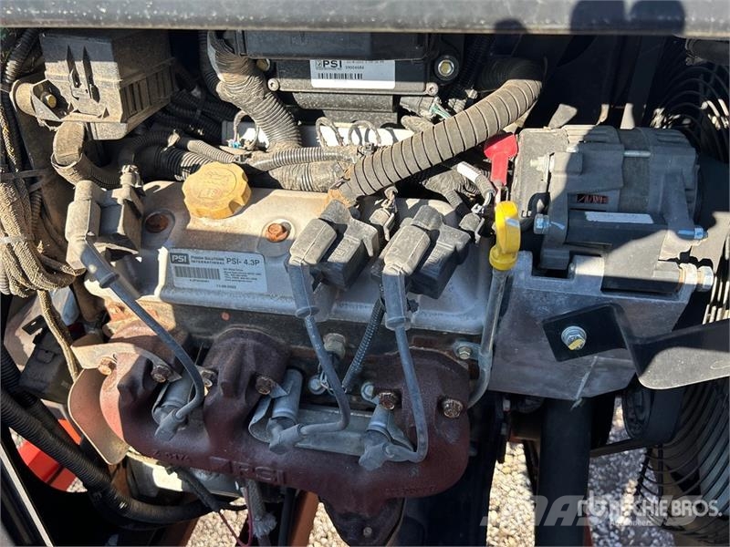 Morbark EB1415 Tow-Behind Wood Chipper Haketuskoneet