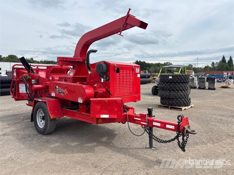 Morbark M12R Tow-Behind Wood Chipper Broyeur de végétaux