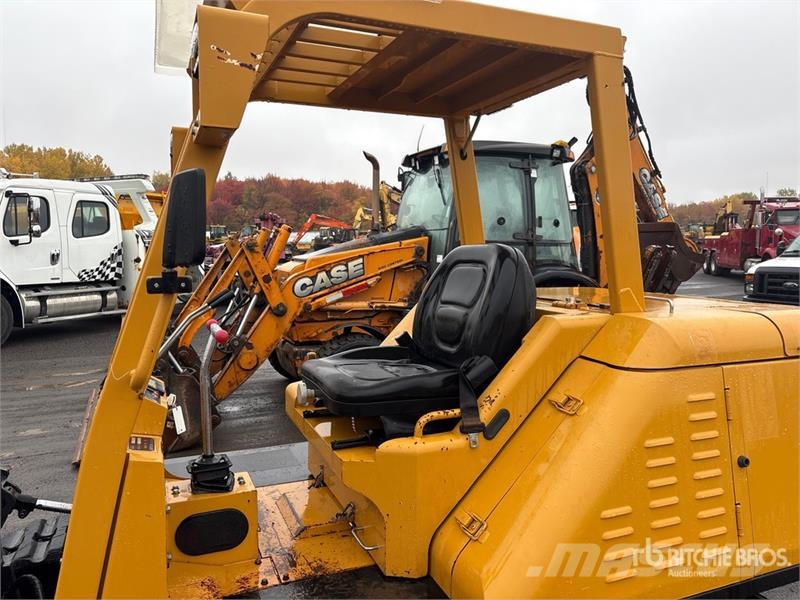 Morooka MFD-20 2000 kg Tracked Forklift شاحنات ذات رافعات شوكية - أخرى
