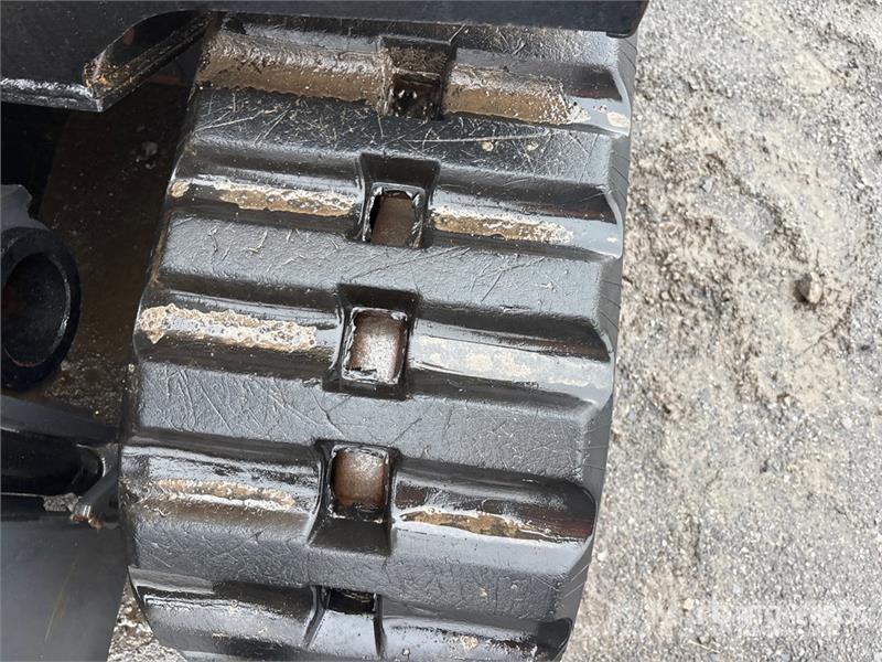 Morooka MFD-20 2000 kg Tracked Forklift شاحنات ذات رافعات شوكية - أخرى