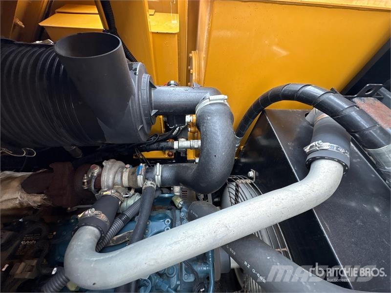 Morooka MFD-20 2000 kg Tracked Forklift شاحنات ذات رافعات شوكية - أخرى