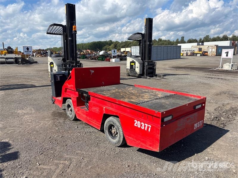 Motrec E-480 Комунални съоражения
