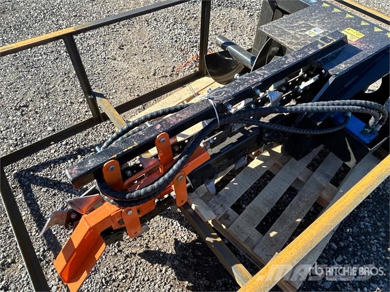 Mower King ECSSCT72 52 in Skid Steer Trencher Trancheuse