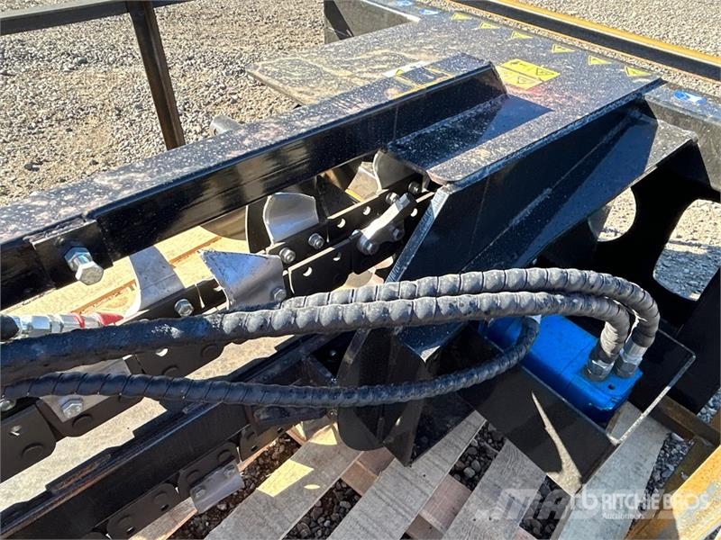 Mower King ECSSCT72 52 in Skid Steer Trencher Trancheuse