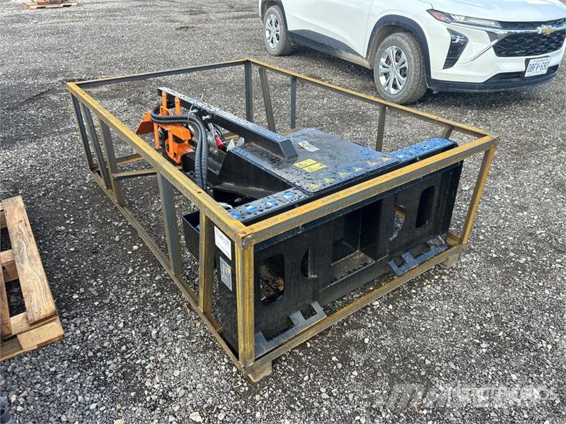  Mower King ECSSCT72 52 in Skid Steer Trencher Ketjukaivurit