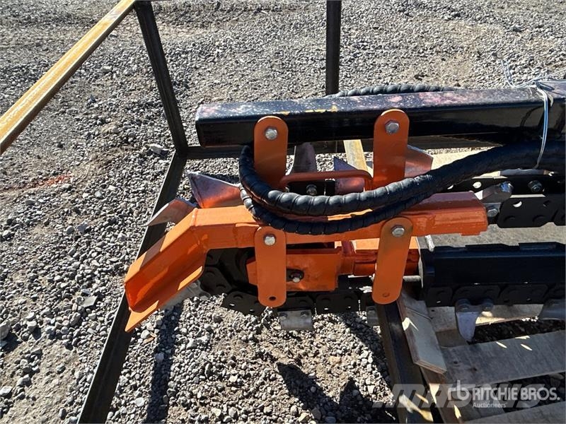 Mower King ECSSCT72 52 in Skid Steer Trencher Trancheuse