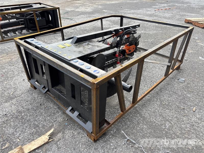 Mower King ECSSCT72 60 in Skid Steer Trencher (Unu Grabenfräse