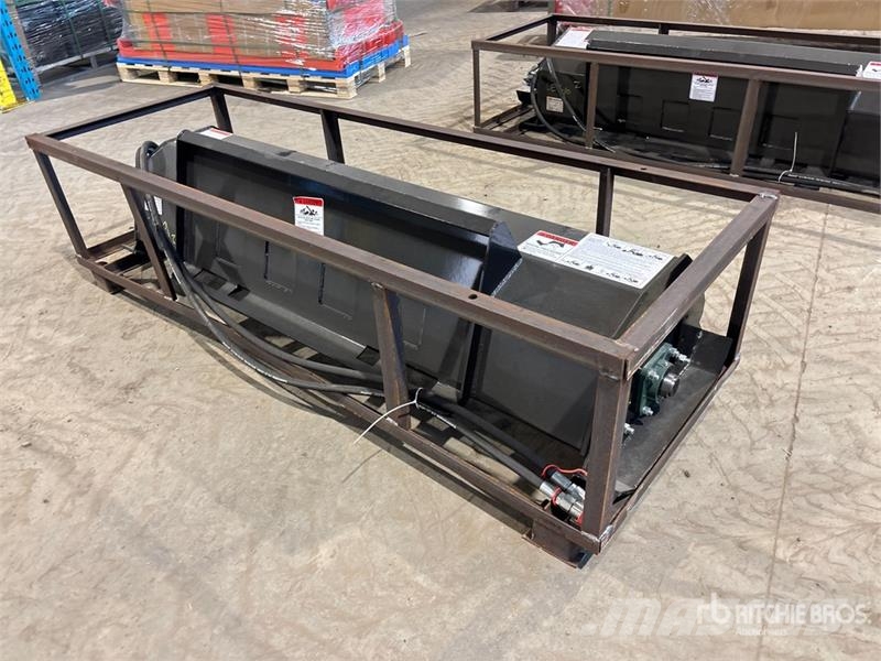 Mower King ECSSTR072 72 in Skid Steer Tiller (Unus Grades e rototillers