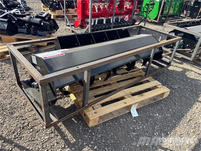  Mower King ECSSTR072 72 in Skid Steer Tiller (Unus Rotační brány a půdní frézy