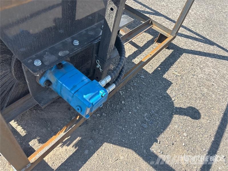 Mower King SSAB72 72 in Skid Steer Broom (Unused) Harjad