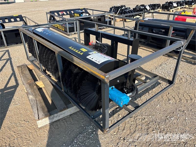 Mower King SSAB72 72 in Skid Steer Broom (Unused) Süpürgeler