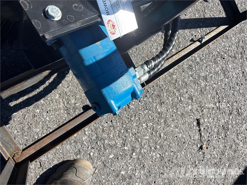 Mower King SSAB72 72 in Skid Steer Broom (Unused) Harjad