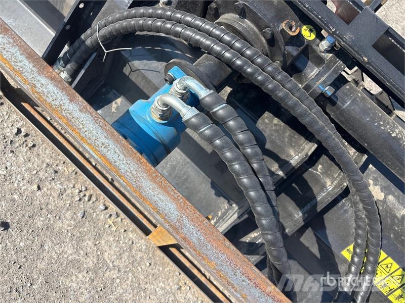 Mower King SSEFGC175 77 in Skid Steer Flail (Unus Косилки
