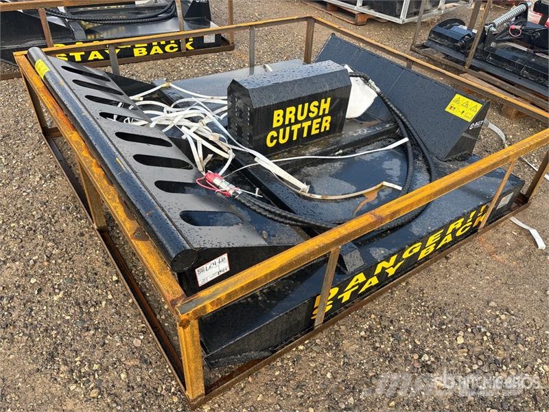  Mower King SSRC 72 in Skid Steer Brush Cutter (Unu ماكينات جز العشب