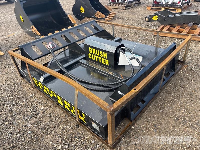  Mower King SSRC 72 in Skid Steer Brush Cutter (Unu ماكينات جز العشب