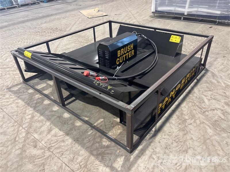  Mower King SSRC 72 in Skid Steer Brush Cutter (Unu ماكينات جز العشب
