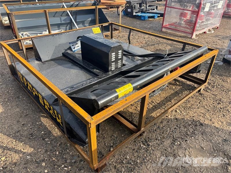  Mower King SSRC 72 in Skid Steer Brush Cutter (Unu ماكينات جز العشب