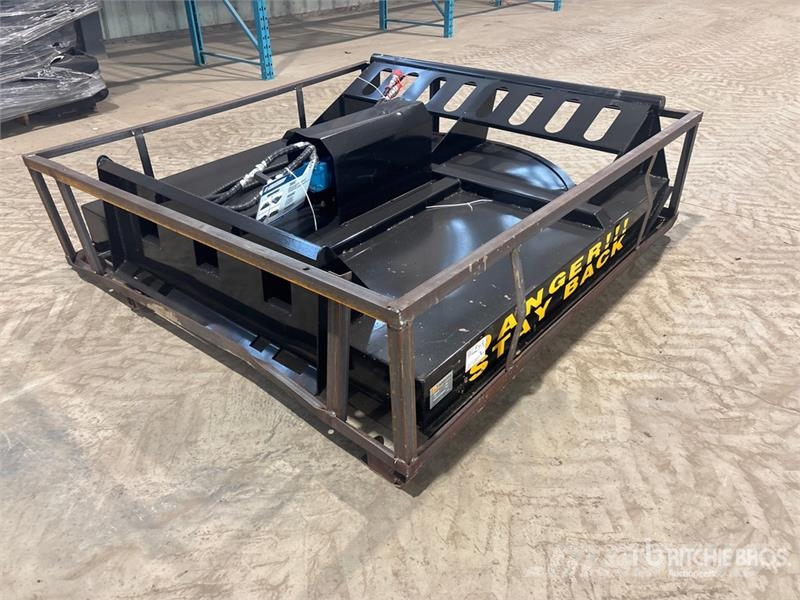  Mower King SSRC 72 in Skid Steer Brush Cutter (Unu ماكينات جز العشب