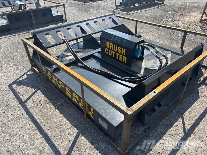  Mower King SSRC 77 in Skid Steer Brush Cutter (Unu ماكينات جز العشب