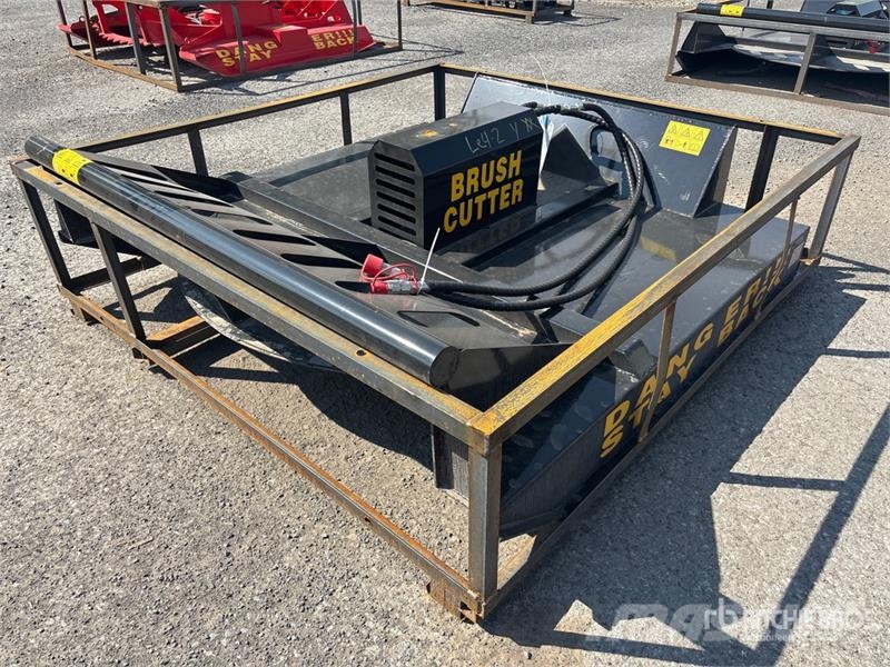  Mower King SSRC 77 in Skid Steer Brush Cutter (Unu ماكينات جز العشب