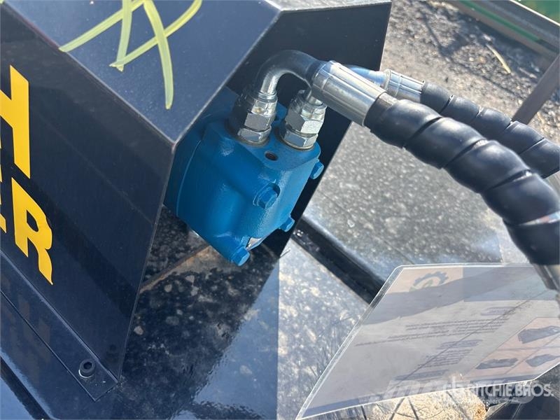  Mower King SSRC 77 in Skid Steer Brush Cutter (Unu ماكينات جز العشب