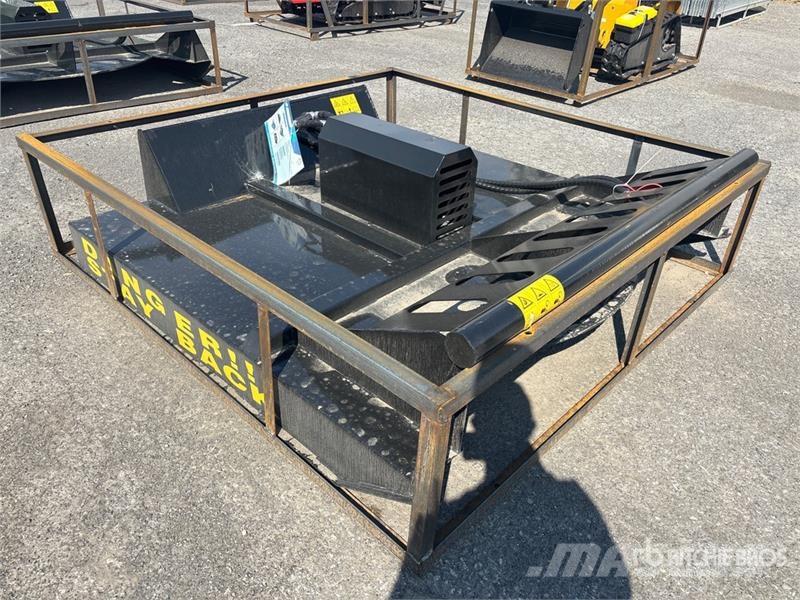  Mower King SSRC 77 in Skid Steer Brush Cutter (Unu ماكينات جز العشب