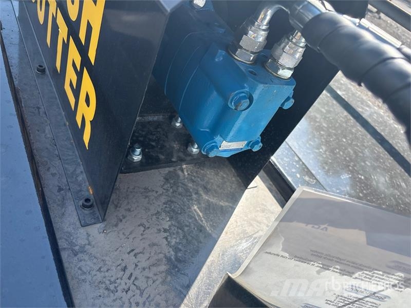  Mower King SSRC 77 in Skid Steer Brush Cutter (Unu ماكينات جز العشب