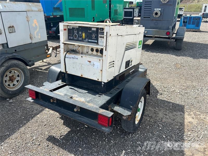 MQ DLW300ESA1 280 A Engine Driven Welder Lasapparaten