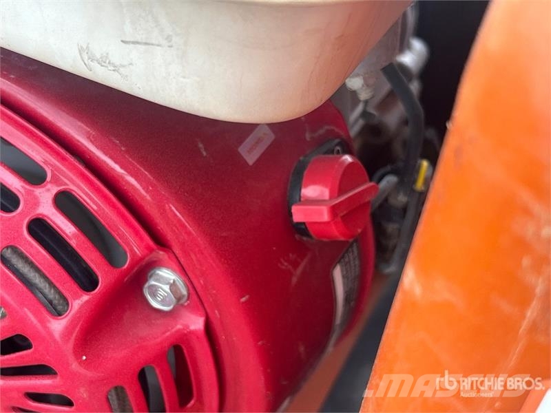 MQ MVC64VHW Vibratory Plate Compactor Vibrator compactors