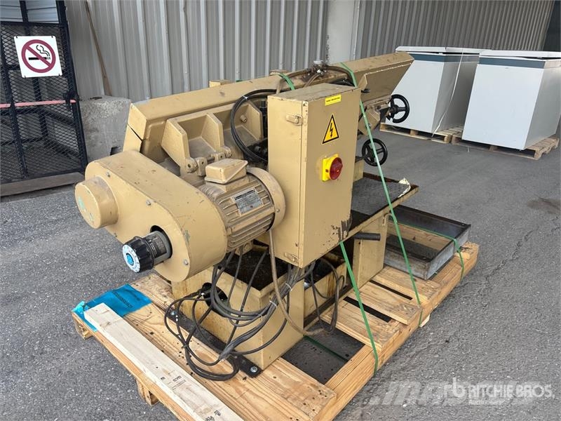 MS-1218VS Horizontal Band Saw Строителство - Други
