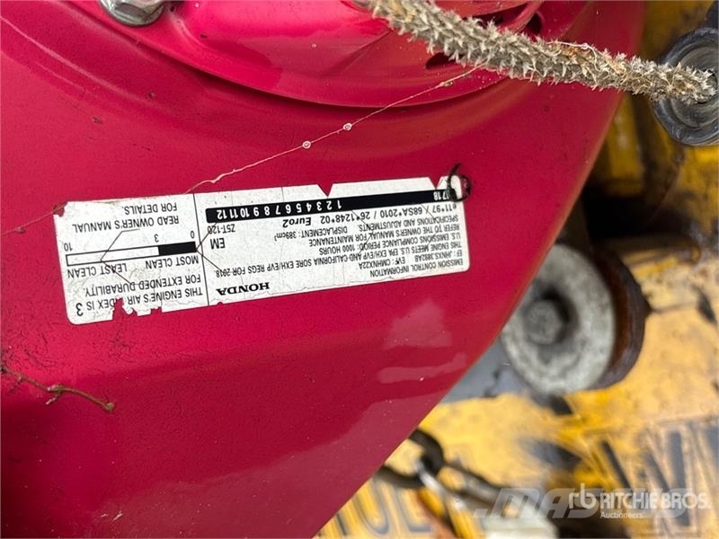 Multi Sweep 425 60 in Hydraulic Broom Attachment Щітки