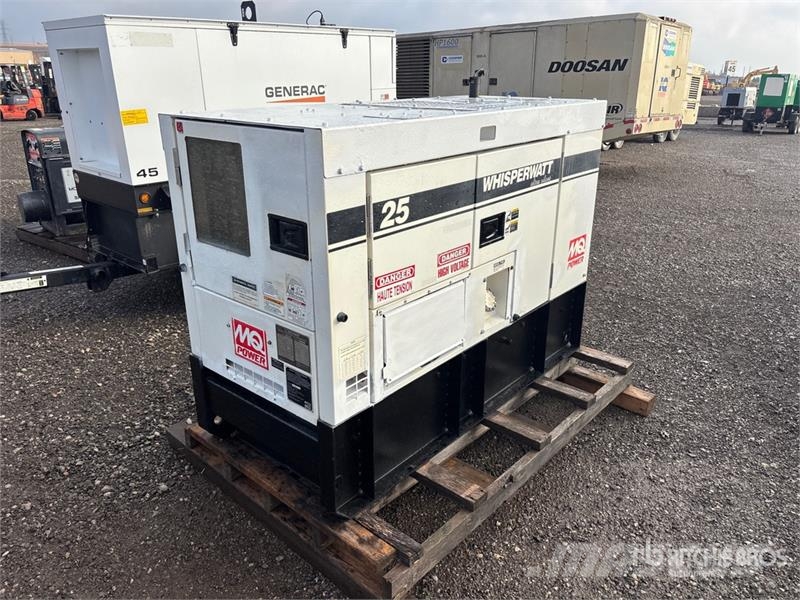 MultiQuip DCA25US14CAN 37 kW Skid-Mounted Generator Set Dízel áramfejlesztők
