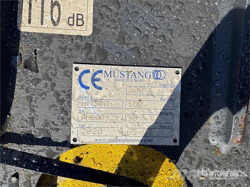 Mustang HM300 مطارق / كسارات