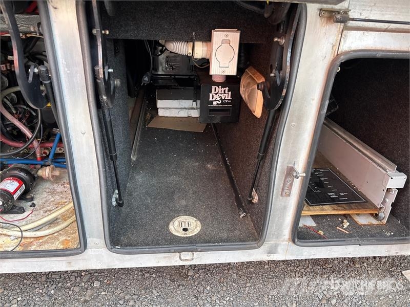  Navigator 43PBQ Motor Home (Inoperable) Motorhomes and caravans