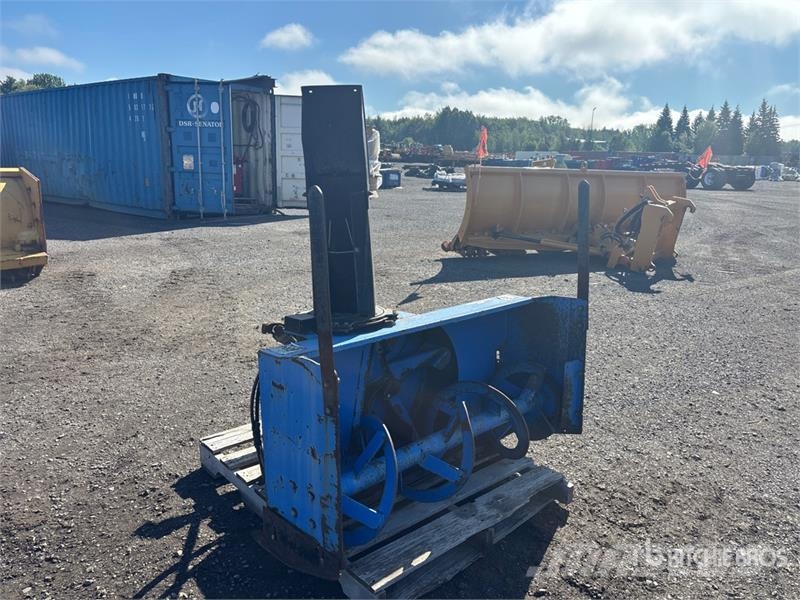 New Holland 716D 52 in 3-Point Snow Blower - Fits Tractor Sneeuwblazers