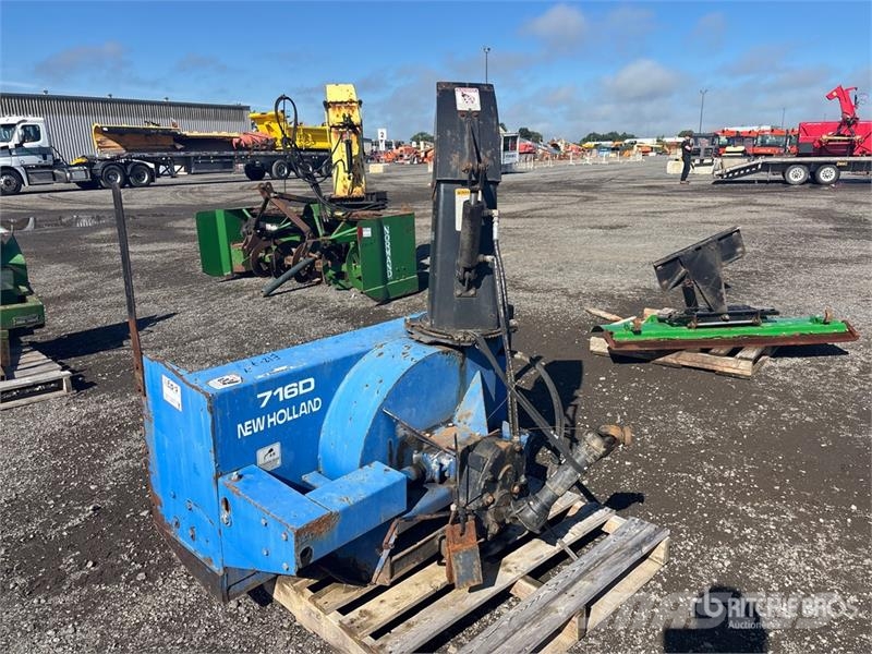 New Holland 716D 52 in 3-Point Snow Blower - Fits Tractor Sneeuwblazers