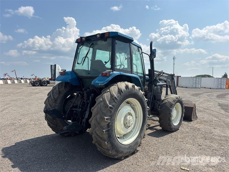 New Holland 8160 Tractoren