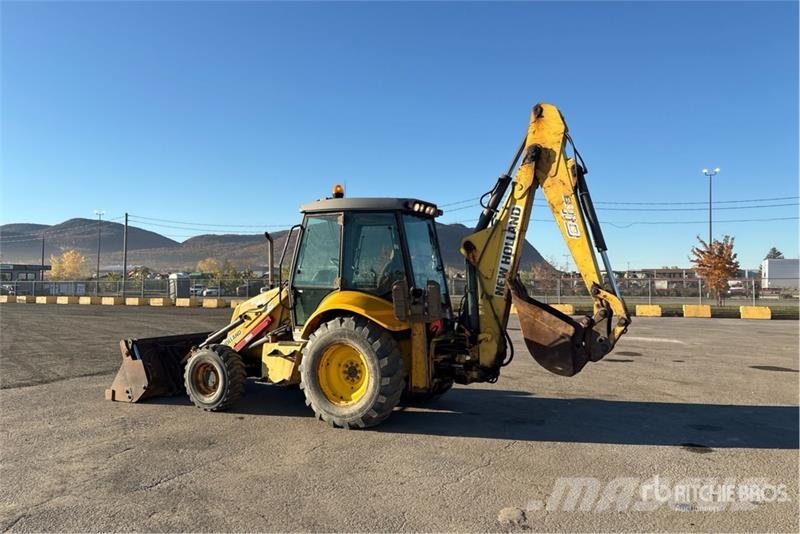 New Holland B110 4x4 Backhoe Loader Baggerlader