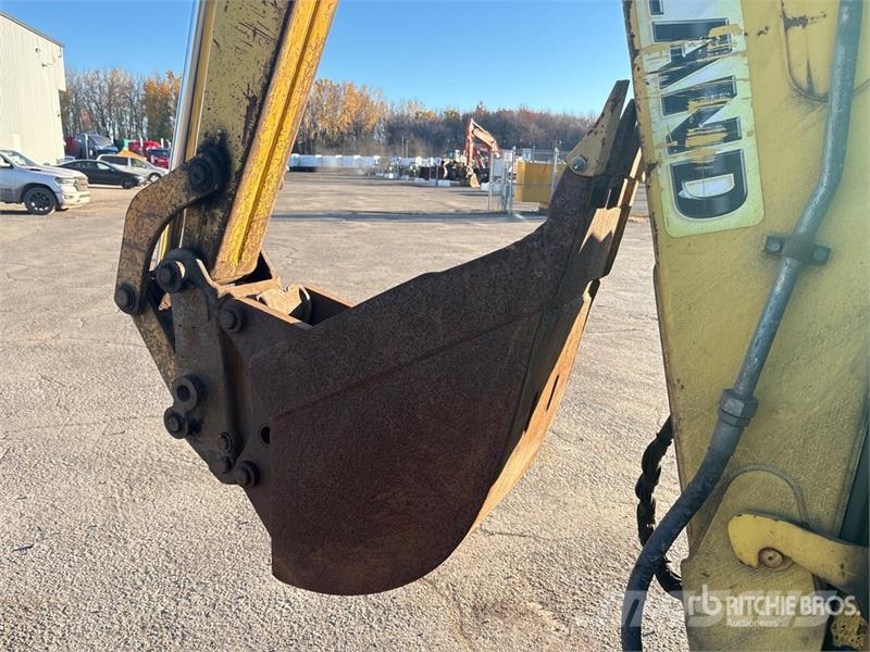 New Holland B110 4x4 Backhoe Loader Baggerlader