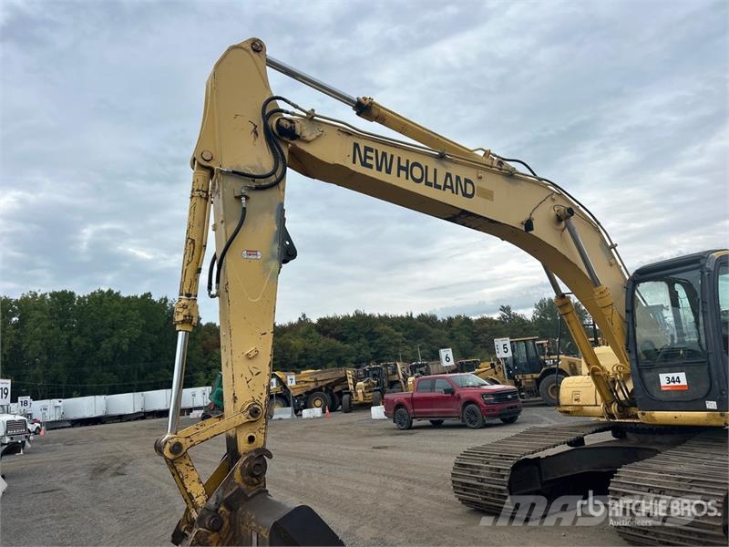 New Holland EH215LC Tracked Excavator Raupenbagger