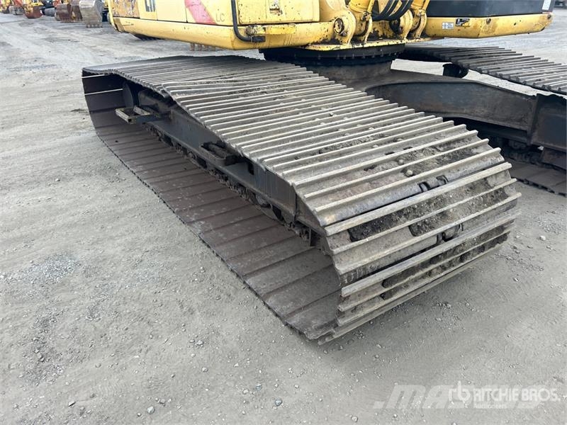 New Holland EH215LC Tracked Excavator Raupenbagger