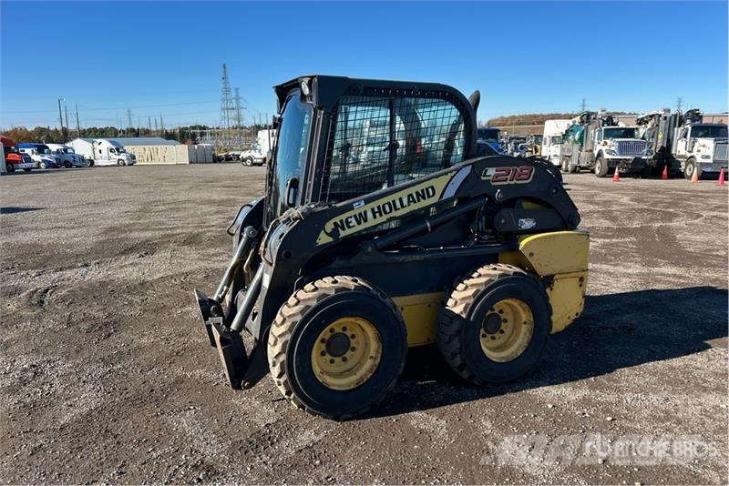 New Holland L218 Skid steer mini utovarivači