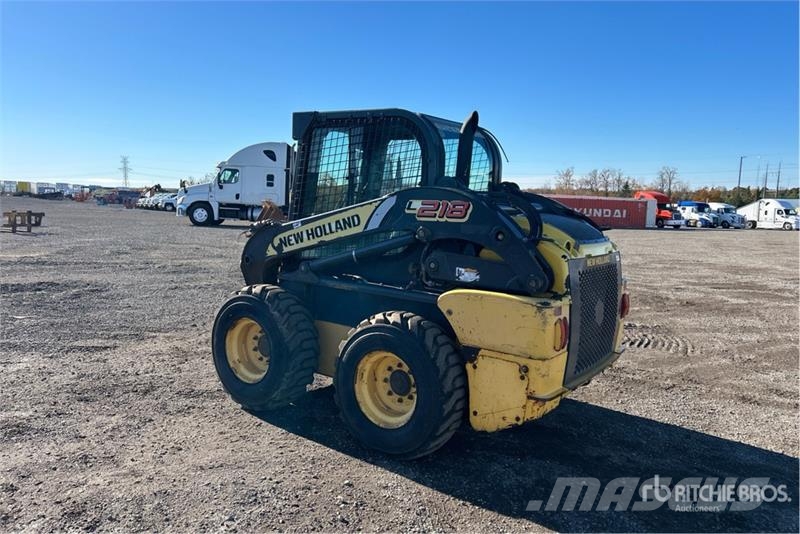 New Holland L218 Skid steer mini utovarivači