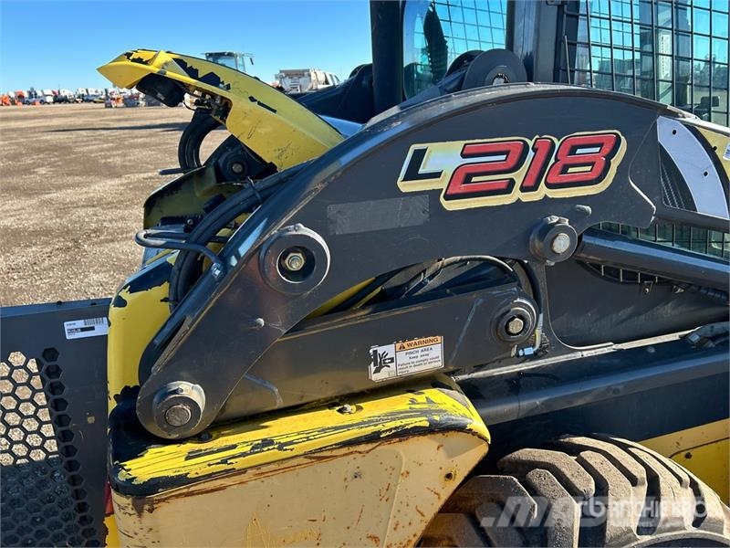 New Holland L218 Skid steer mini utovarivači