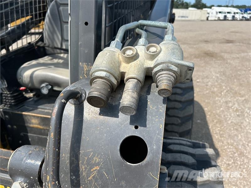 New Holland L220 Mini Pale Gommate